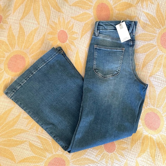 Good American Good Petite Palazzo Light Compression Jeans NWT - Picture 4 of 6